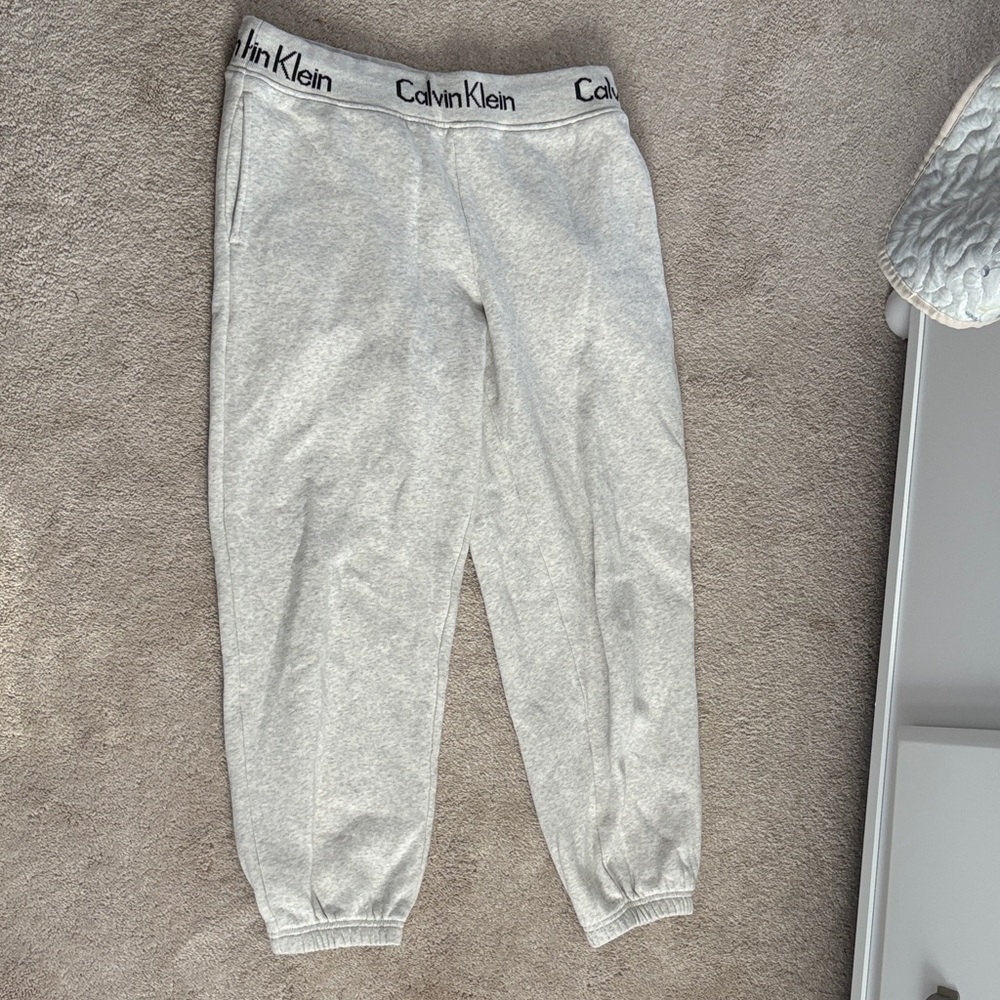 Calvin Klein Women’s Light Gray Sweatpants